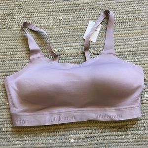 Brand New with tags Lululemon Fine Form Bra